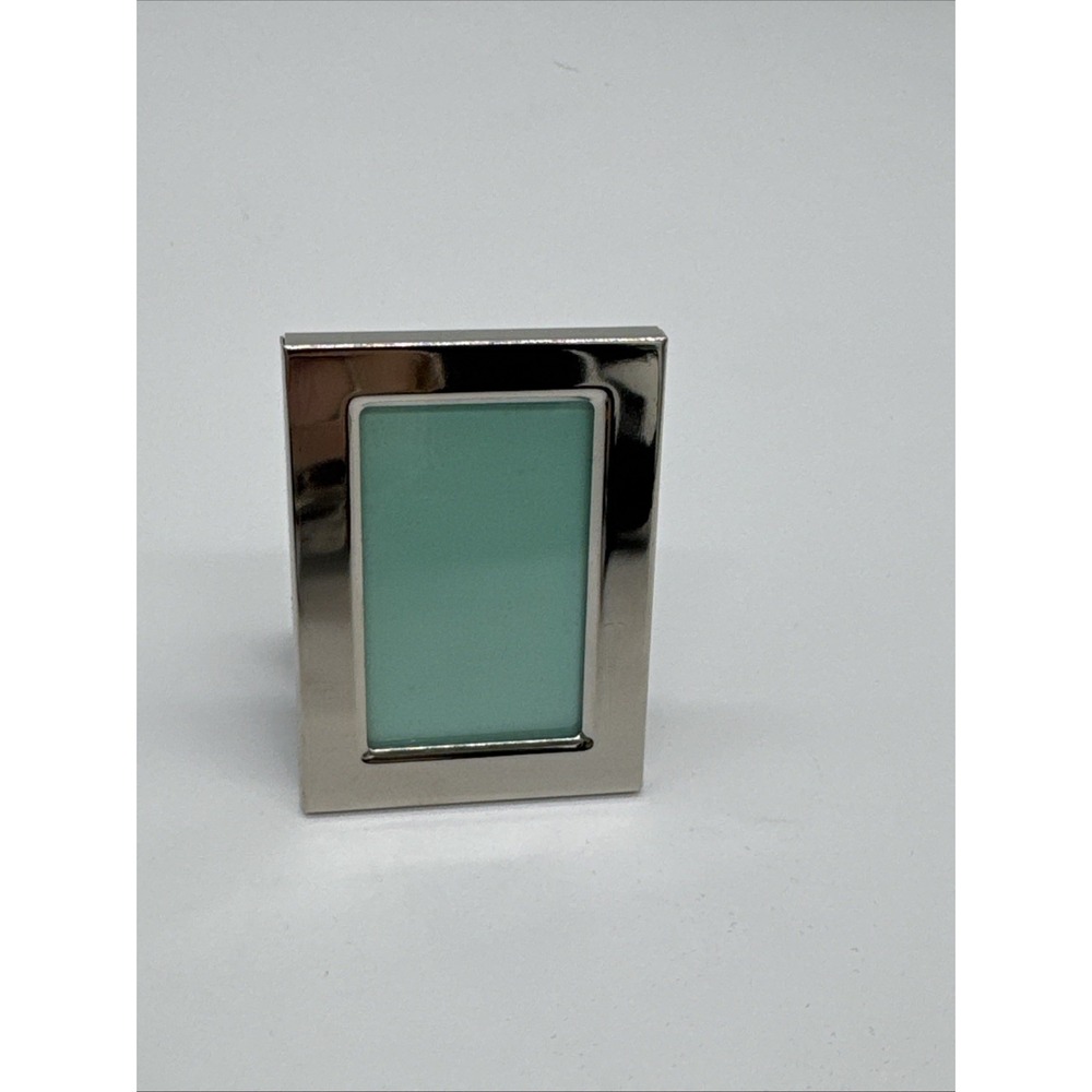 SMALL‎ Silver Tone PICTURE FRAME - 2" x 1.1/4" - New